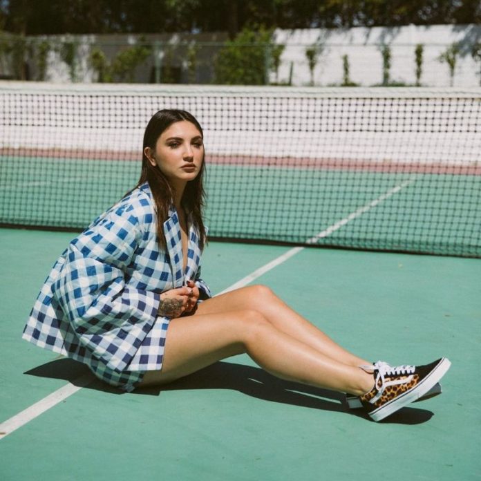 Top 25 Hottest Female Singers in the World 2024 - Utah Pulse