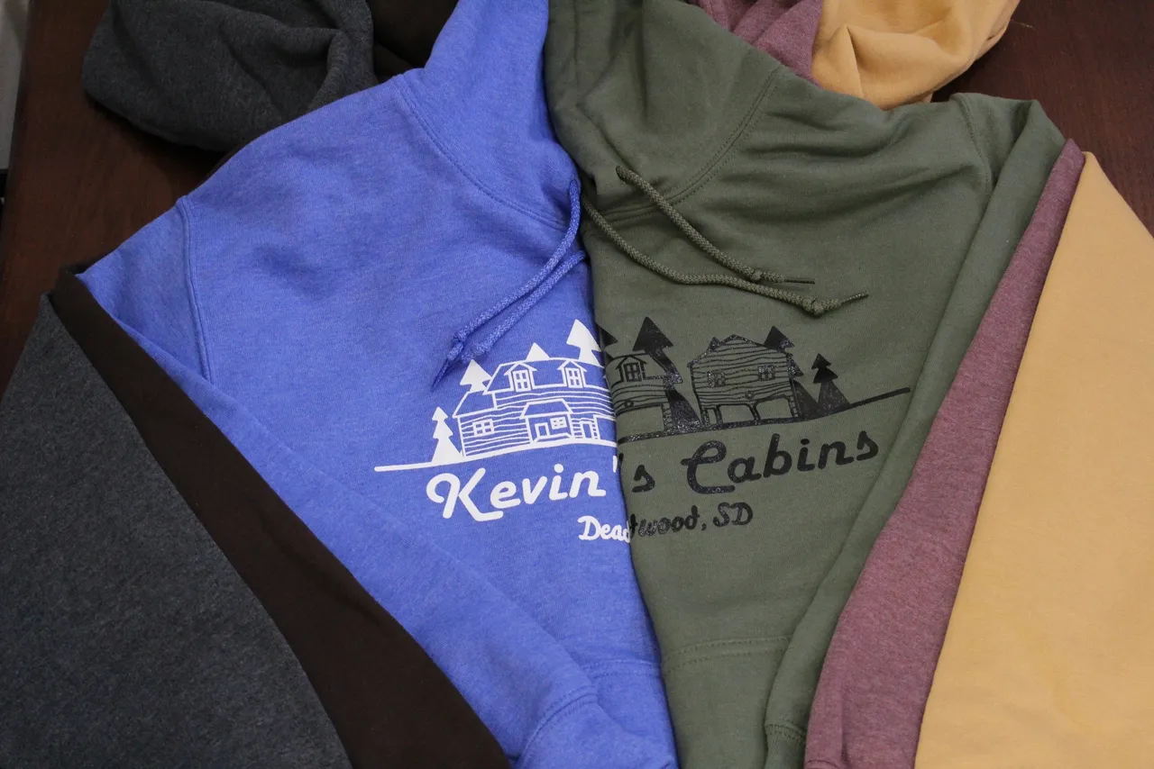 Cotton Vs Polyester Which Is Better For Screen Printing? Utah Pulse